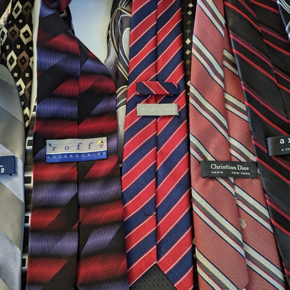 COPY - Huge assortment of men's neckties! 25!! - Picture 5 of 5